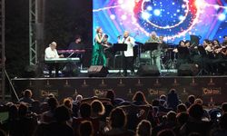 İzmir çim konserleri programı açıklandı