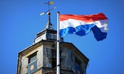 Hollanda'da yeni hükümet seçimden 223 gün sonra kuruldu: Başbakan partisiz