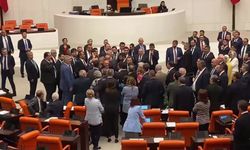 Meclis'te gece yarısı ikinci kavga: İYİ Partili ve MHP'li vekiller birbirine girdi