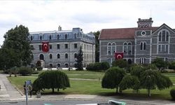 AK Partili belediyede koltuğunu kaybeden soluğu Boğaziçi Üniversitesi'nde alıyor