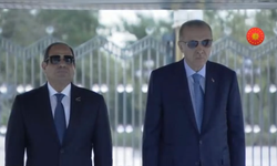 Erdoğan, Sisi'yi karşılama törenini 'bizzat' canlı yayınlıyor