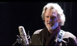 Şarkıcı ve söz yazarı Kris Kristofferson hayatını kaybetti