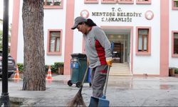 Temizlik işçisi kadının üniversite hayali gerçek oldu