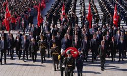 Cumhuriyet'in 101. yılında Anıtkabir'de 'Reis' sloganları