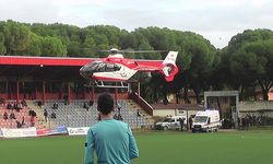 İzmir'deki futbol maçında sahaya helikopter indi