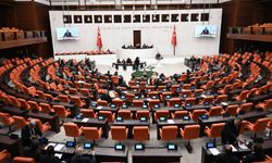 İYİ Parti'den, Anayasa'nın 'değiştirilemez' maddelerine yönelik eleştirilere 'hapis cezası' talebi