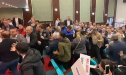 Kağıthane Belediyesi Meclisi'nde AK Parti ve MHP'liler, CHP’lilere şişe fırlattı