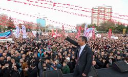 Özgür Özel: 'Erdoğan, Şam'ı fethetmeyi bırak. Yurda dön, emeklinin ve emekçinin gönlünü fethet'