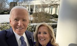 Joe Biden ile eşi Jill Biden'dan Beyaz Saray'da son kez selfie