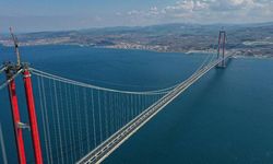 Çanakkale Boğazı’nda gemi trafiği, sis nedeniyle askıya alındı