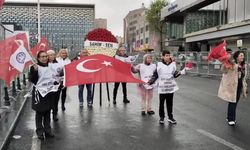 Yoğun güvenlik önlemlerine rağmen işçi sendikaları, 1 Mayıs'ta Taksim Meydanı'ndaydı!