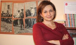 Prof.Dr.Gamze Yücesan Özdemir'le "İnatçı Köstebek" üzerine