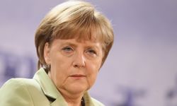 Merkel parti liderliğini bırakıyor