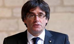 Almanya'da gözaltına alınan Puigdemont: Yürüdüğümüz yolda devam etmeliyiz