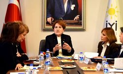 Meral Akşener imza sürecini bitirdi