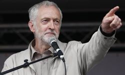 Corbyn: Çocuklar İngiliz sömürgeciliği ve köle ticareti hakkında bilgi edinmeli