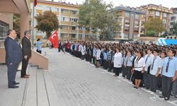 Danıştay, 'Öğrenci Andı'nı kaldıran yönetmelik hükmünü iptal etti