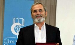 "Laiklik en büyük tehlikedir” diyen Prof. Dr. Emiroğlu, rektörlük tarafından görevinden alındı