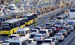 Okulların açılacağı Pazartesi günü İstanbul'da toplu ulaşım ücretsiz olacak