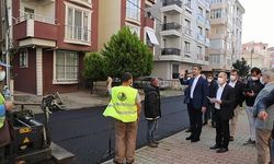 Kartal Belediyesi, yol bakım ve asfalt çalışmalarına devam ediyor