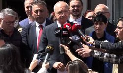 CHP Lideri Kılıçdaroğlu, elektriği kesilen aileyi ziyaret etti