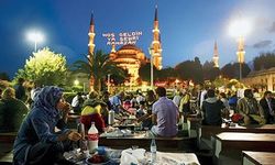 İstanbul Valiliği İBB’nin Sultanahmet Meydanı’ndaki Ramazan etkinliklerini yasakladı