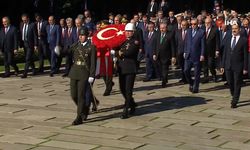 Devlet erkanı Anıtkabir'de