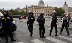 Paris'te tren garında bıçaklı saldırı: Çok sayıda yaralı var