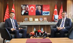 İBB Başkanı Ekrem İmamoğlu'ndan, CHP İstanbul İl Başkanı Özgür Çelik'e ziyaret