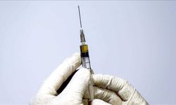 Ücretsiz HPV aşısı vaadini yerine getirmeyen bakanlık yerli aşıya soyundu