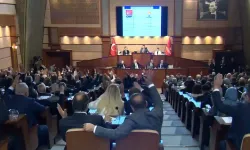 İstanbul Büyükşehir Belediyesi Meclisi’nde tablo değişti: İlk toplantı, ilklere sahne oldu