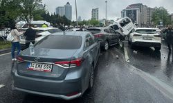 Beşiktaş'ta zincirleme kaza: İkisi ağır altı yaralı