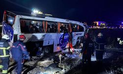 Şoför uyudu, otobüs şarampole devrildi: İki ölü, 32 yaralı