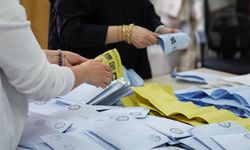Seçimler yenilendi: AK Parti üç, CHP iki belediye başkanlığı kazandı