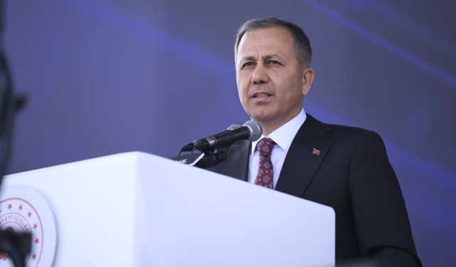 Yerlikaya: Ruhsatsız silah satın alan ya da taşıyanlara hapis cezası getirildi