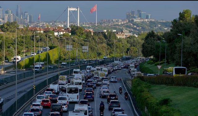 İstanbul'da bugün bazı yollar trafiğe kapatıldı