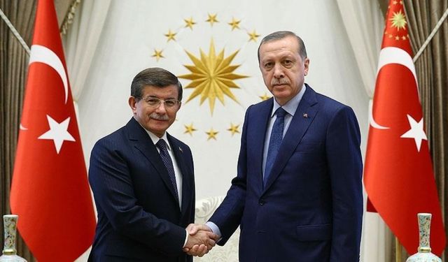 Davutoğlu'ndan 'AK Parti'ye dönüş' açıklaması: 'Büyük bir toparlanma hareketine ihtiyaç var'