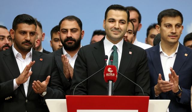 CHP Gençlik Kolları Genel Başkanı Cem Aydın yurt dışı çıkış yasağıyla serbest bırakıldı