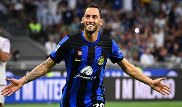 Hakan Çalhanoğlu'lu Inter, İtalya Süper Kupası'nda finale çıktı