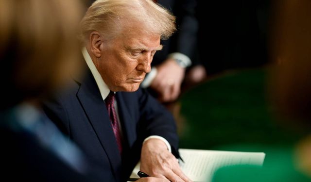 Trump’tan AB ülkeleriyle Meksika ve Kanada'ya yüksek gümrük vergisi tehdidi