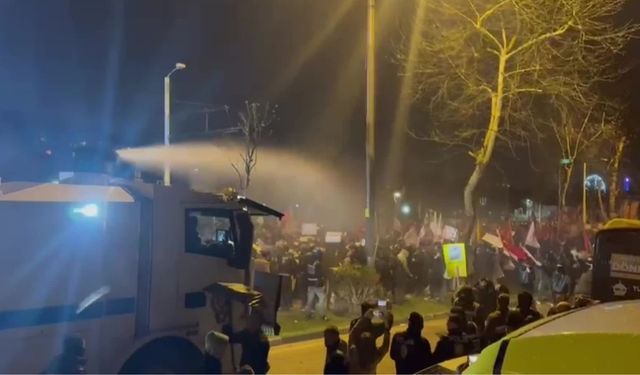 Bursa'daki 'İmamoğlu' protestolarına polis müdahalesi