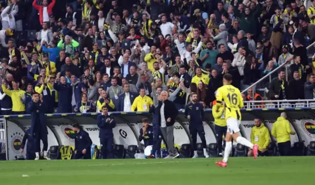 Fenerbahçe, zirve yarışında yara aldı