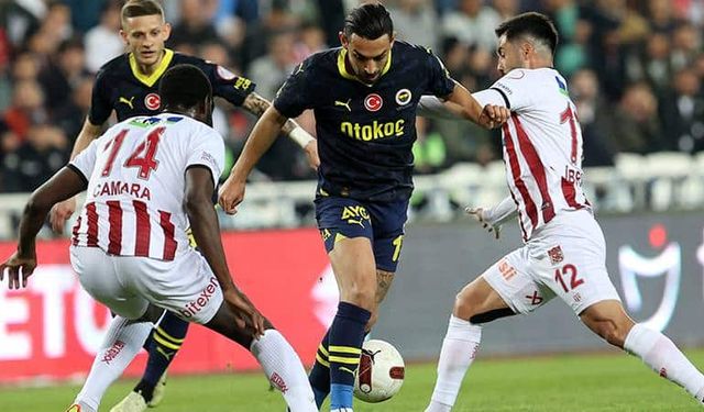 Fenerbahçe, Sivasspor'a takıldı: Puan farkı 4'e yükseldi