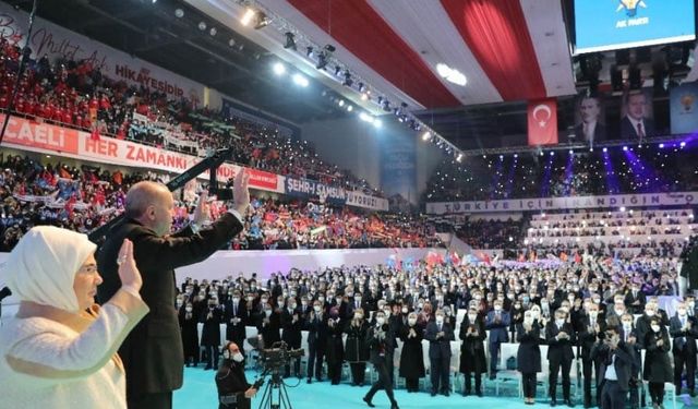AK Parti'de kongre tarihi netleşmeye başladı