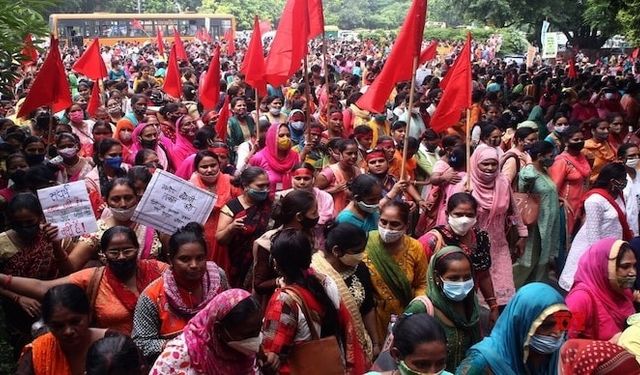 Dünyadan emek haberleri: Pakistan'da doktorlar, Maharashtra'da çocuk bakım işçileri grevde...