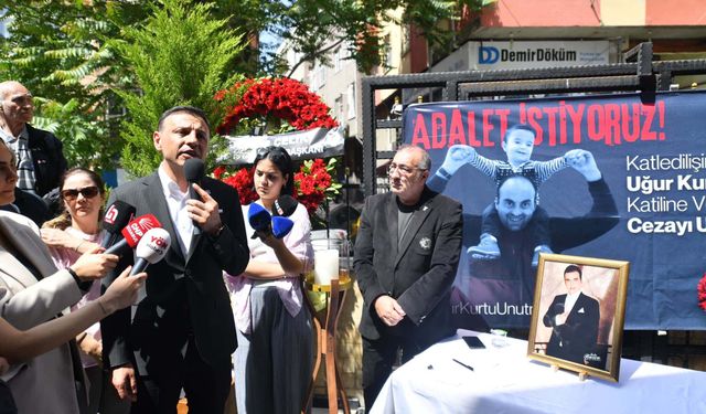 Özgür Çelik, Cemevi’nde polis kurşunuyla ölen Uğur Kurt’un anmasına katıldı