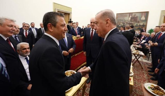 Erdoğan ve Özgür Özel bir araya geldi