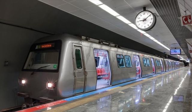 Metro İstanbul'un Taksim istasyonunda intihar girişimi