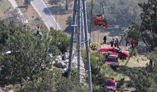 CHP'li Kepez Belediye Başkanı Kocagöz, teleferik kazası soruşturmasında tutuklandı