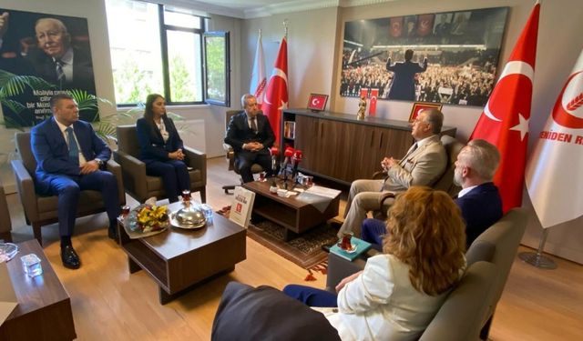 Yeniden Refah Partisi ile MHP arasında 'Devlet Bahçeli' diyaloğu: Evlenseydi hanımı iyi bakardı, bakmamışlar